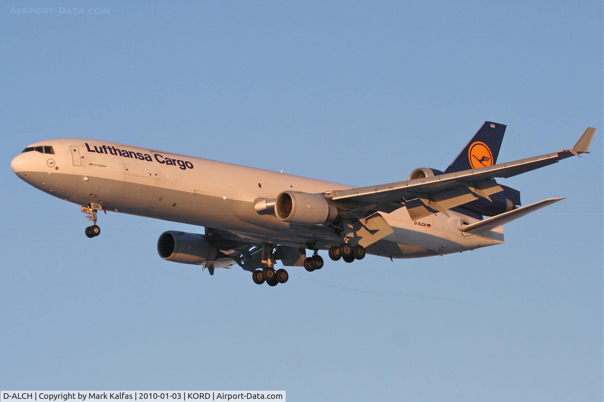 D-ALCH, 1999 McDonnell Douglas MD-11F C/N 48801, Lufthansa Cargo MD-11F, GEC8208, arriving RWY 28 KORD from EDDF (Frankfurt).