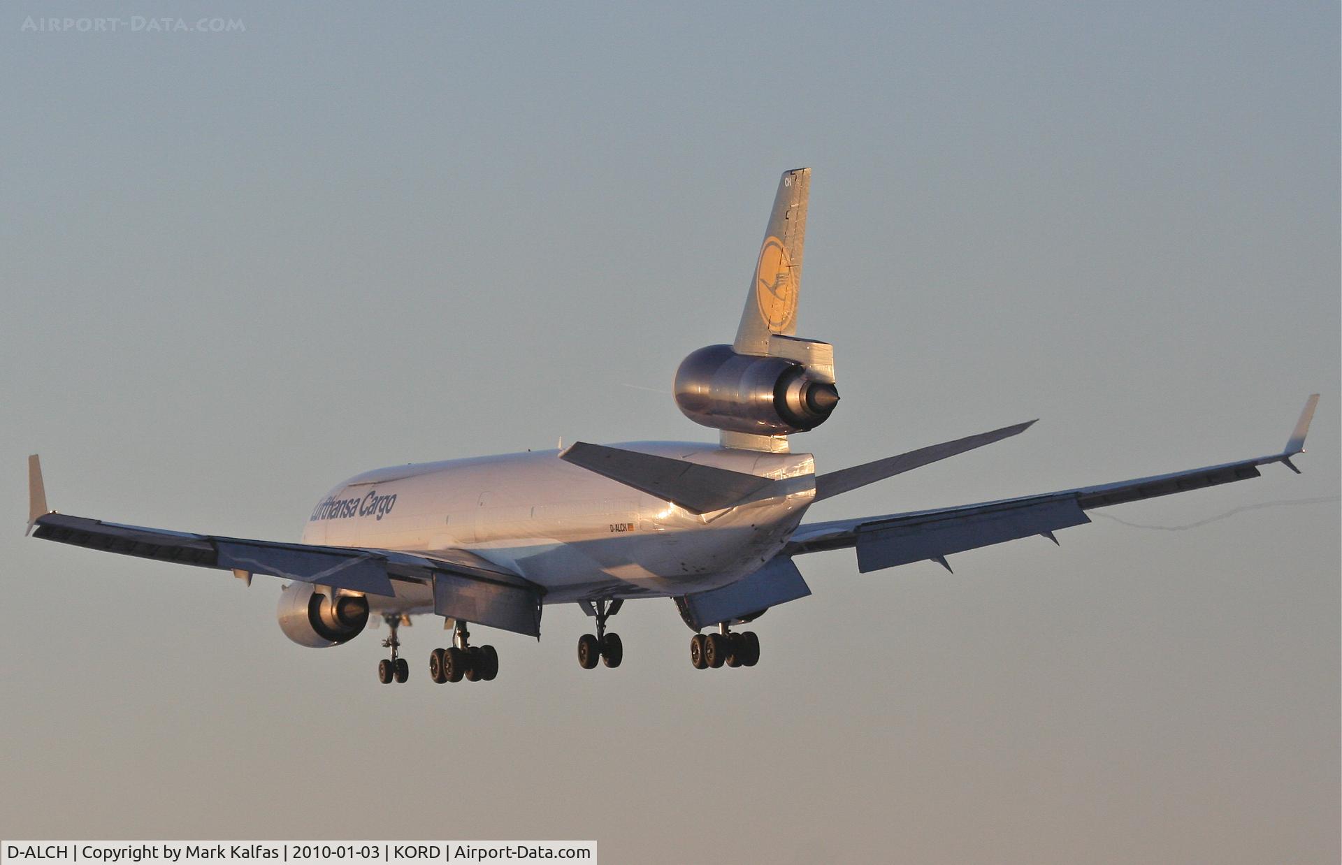 D-ALCH, 1999 McDonnell Douglas MD-11F C/N 48801, Lufthansa Cargo MD-11F, GEC8208, arriving RWY 28 KORD from EDDF (Frankfurt).