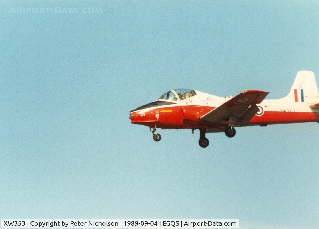 XW353, 1971 BAC 84 Jet Provost T.5A C/N EEP/JP/1003, Jet Provost T.5A of the Central Flying School on final approach to Lossiemouth in September 1989.
