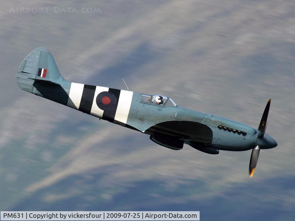 PM631, 1945 Supermarine 389 Spitfire PR.XIX C/N 6S/683528, Royal Air Force, operated by BBMF. Windermere Air Show 2009.