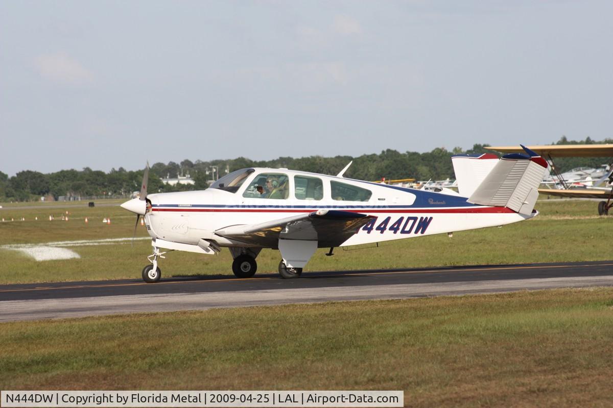 N444DW, 1972 Beech V35B Bonanza C/N D-9416, Beech V35B
