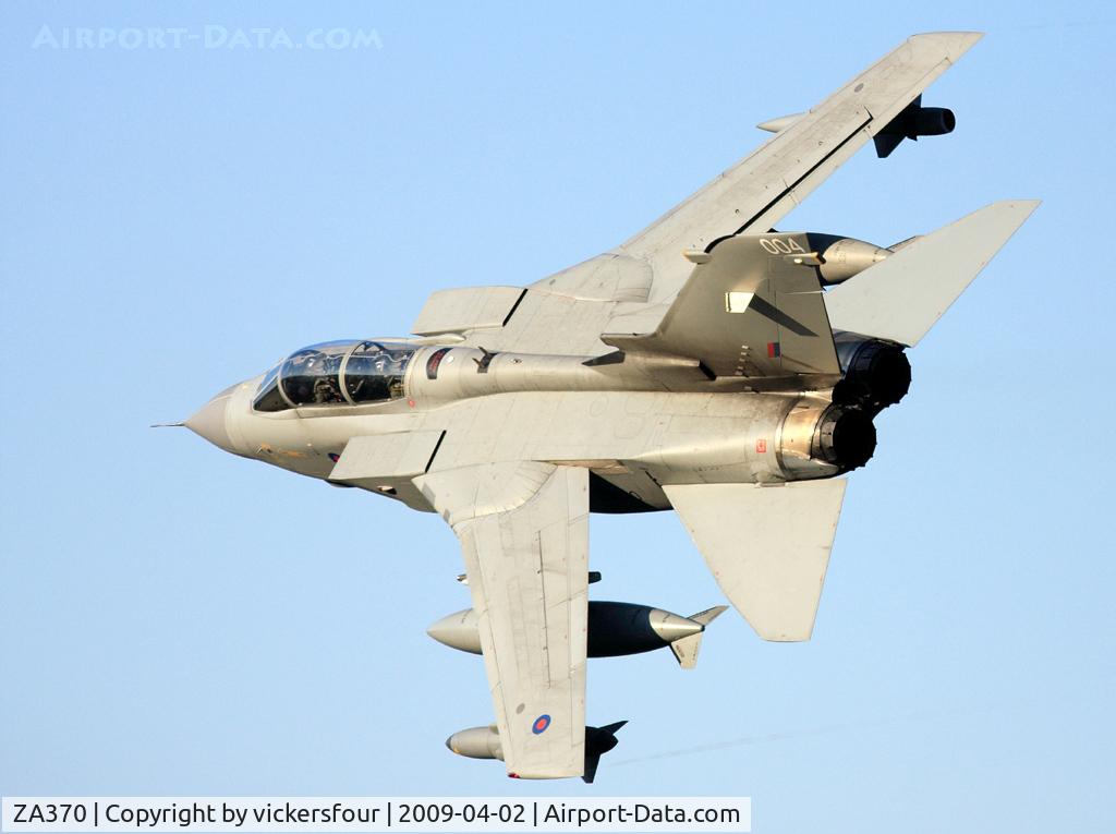 ZA370, 1982 Panavia Tornado GR.4A C/N 168/BS052/3084, Royal Air Force Tornado GR4A (c/n BS052) operated by the Marham Wing coded '004'. Taken over Thirlmere, Cumbria.