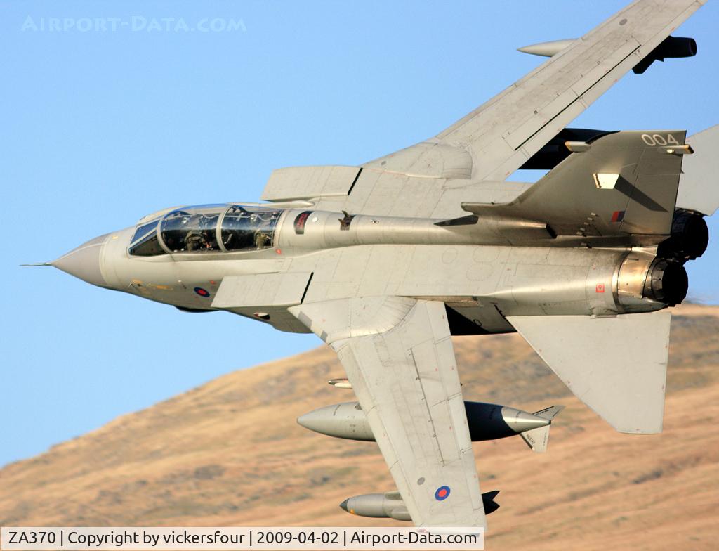 ZA370, 1982 Panavia Tornado GR.4A C/N 168/BS052/3084, Royal Air Force Tornado GR4A (c/n BS052) operated by the Marham Wing, coded '004'. Taken over Thirlmere, Cumbria.
