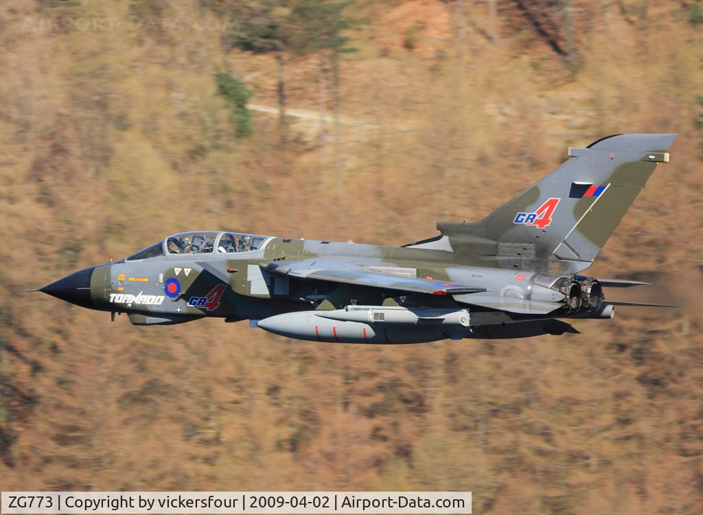 ZG773, 1992 Panavia Tornado GR.4 C/N 902/BS186/3445, BAE Warton Trials Flight Tornado GR4 (c/n BS186). Taken over Thirlmere, Cumbria.