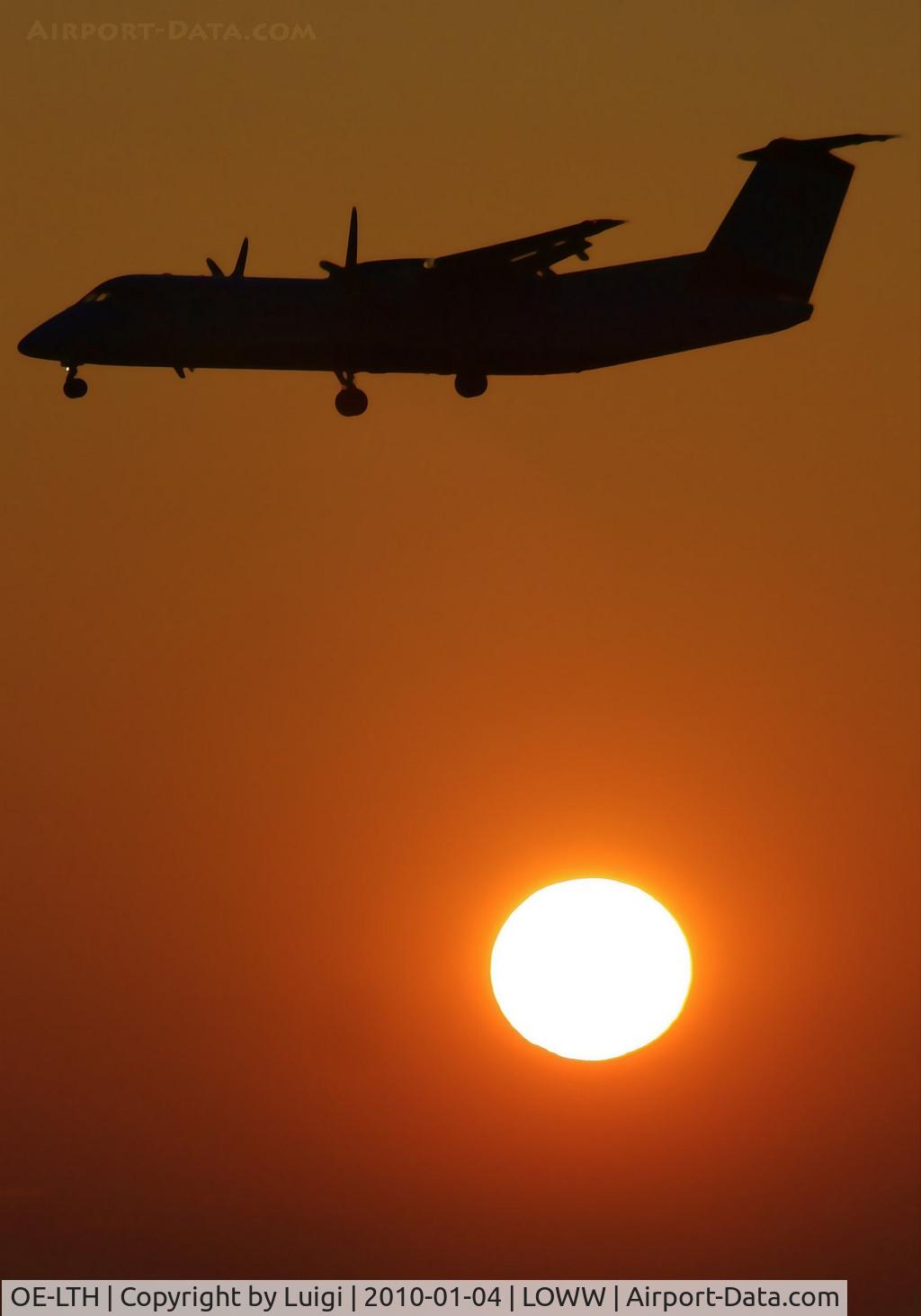 OE-LTH, 1997 De Havilland Canada DHC-8-314Q Dash 8 C/N 442, Austrian Arrows
