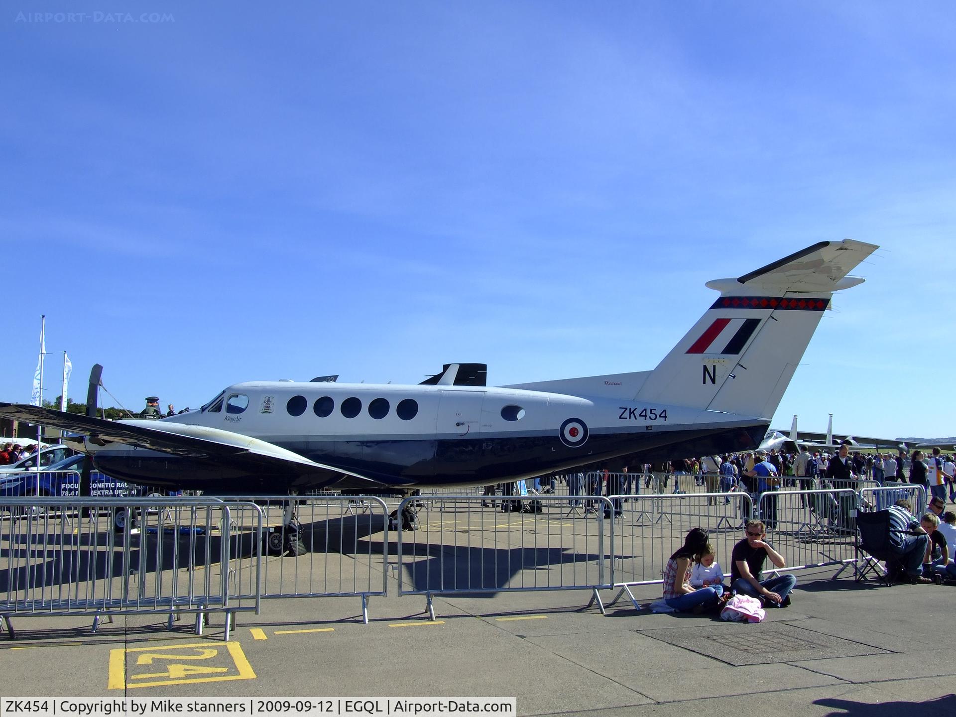 ZK454, 2003 Raytheon B200 King Air C/N BB-1835, B200 super king air from 45(R)sqn/3FTS At Leuchars airshow '09