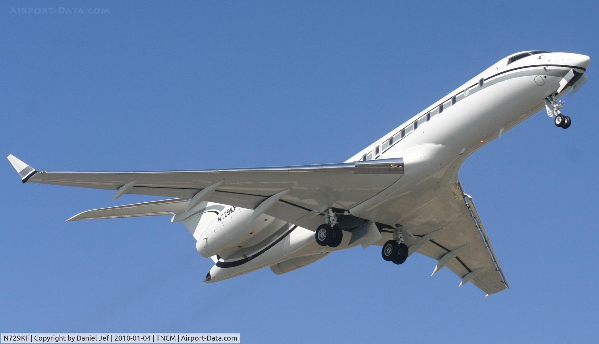 N729KF, 2005 Bombardier BD-700-1A11 Global 5000 C/N 9172, N729KF departing TNCM