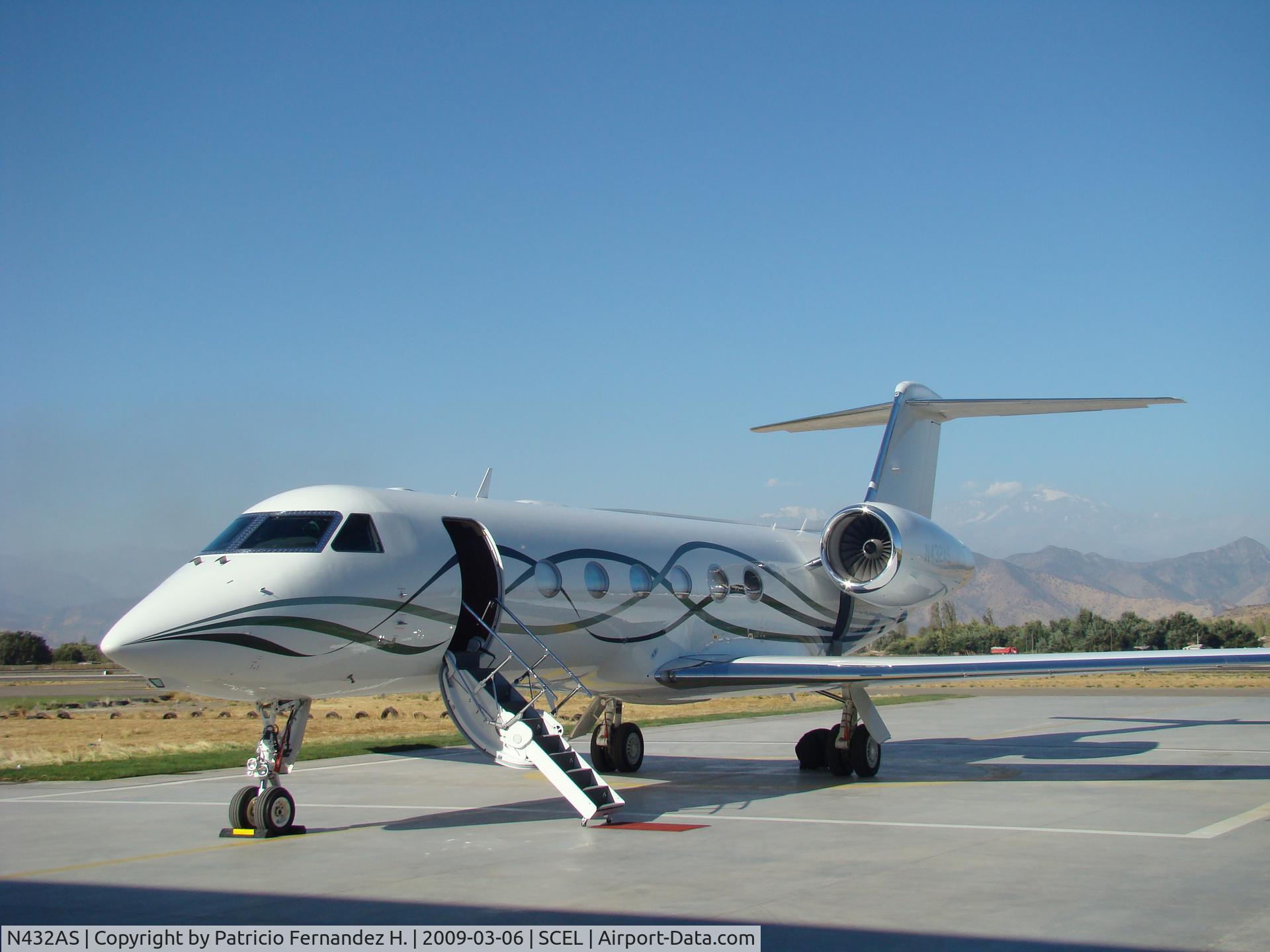 N432AS, 2008 Gulfstream Aerospace GIV-X (G450) C/N 4142, Photo