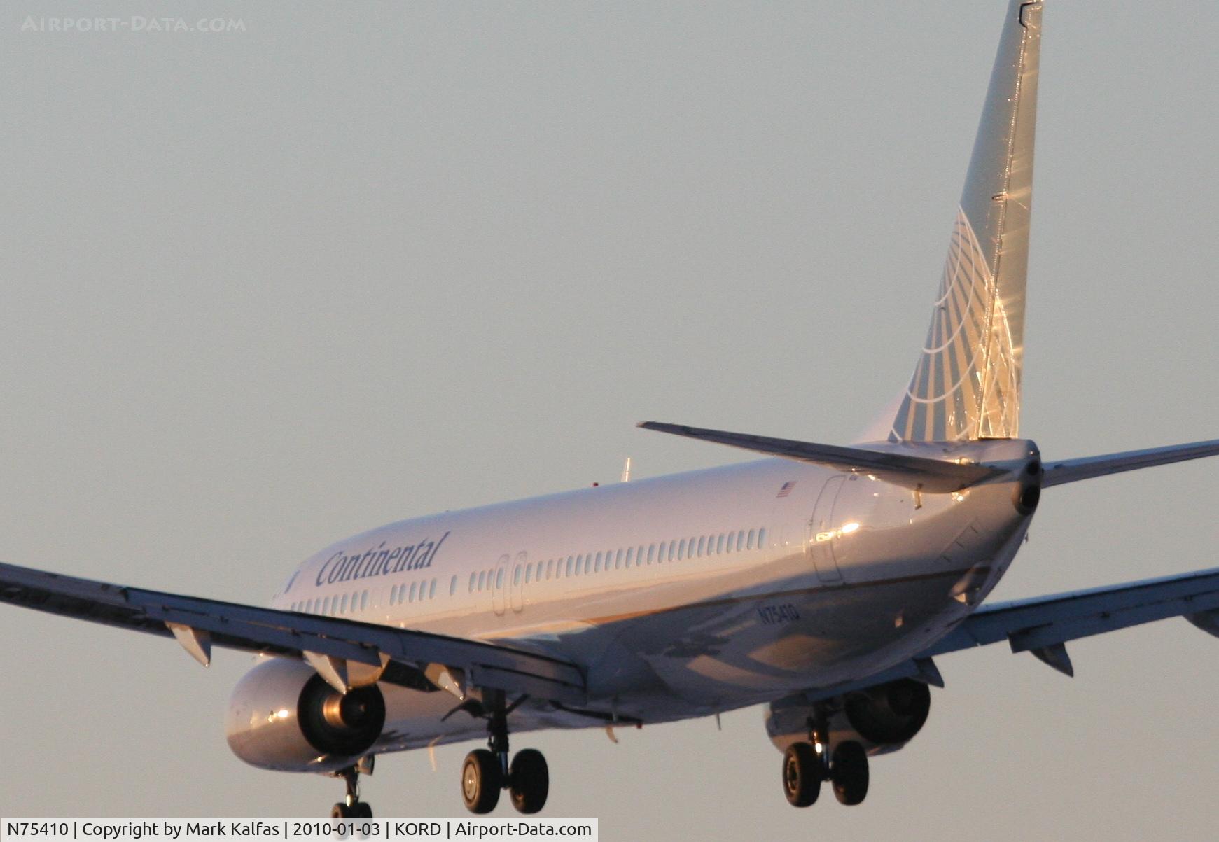 N75410, 2001 Boeing 737-924 C/N 30127, Continental Airlines Boeing 737-924, COA146, arriving RWY 28 KORD from KIAH.