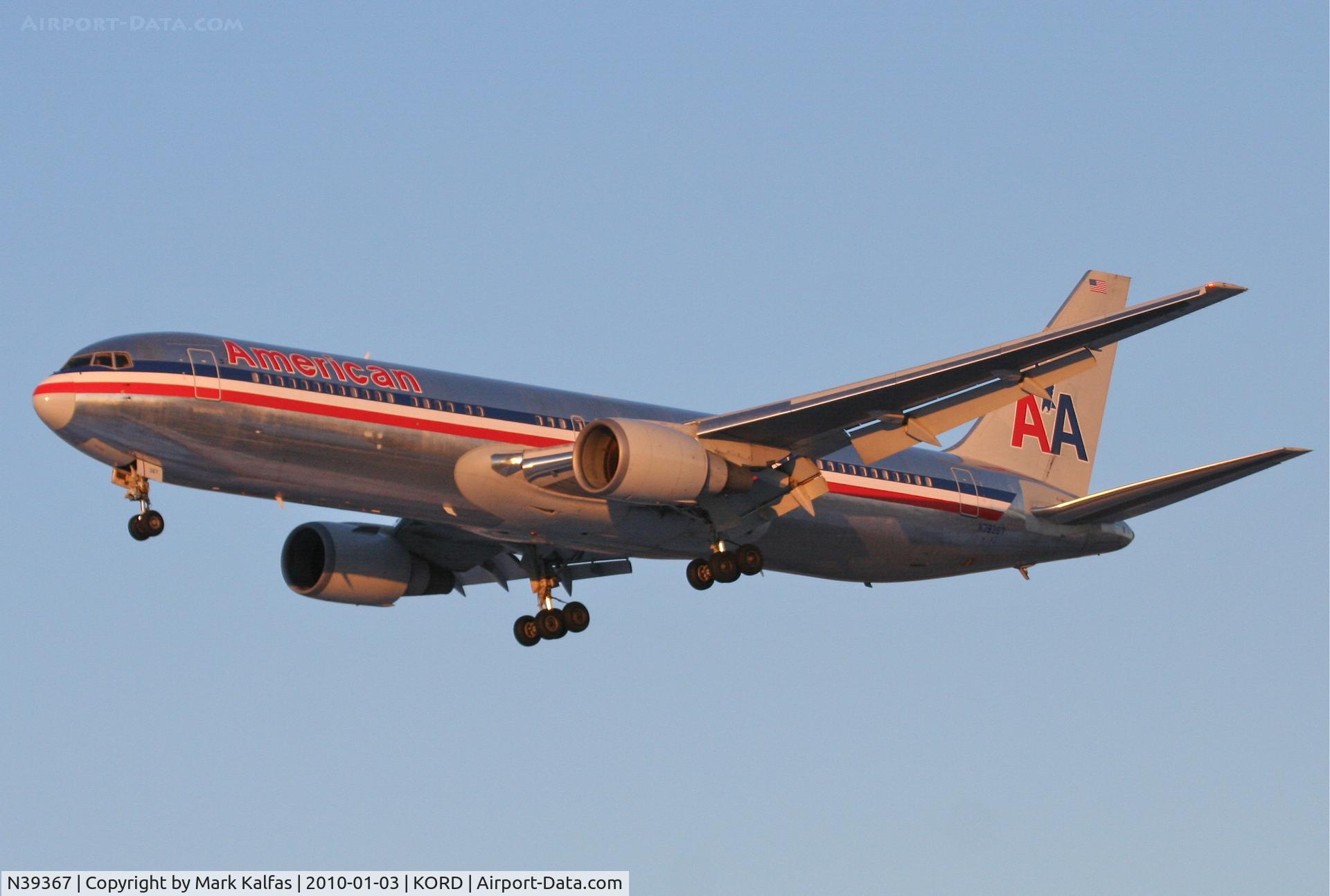 N39367, 1991 Boeing 767-323 C/N 25194, American Airlines Boeing 767-323, AAL83, arriving KORD RWY 28 from EDDF (Frankfurt).