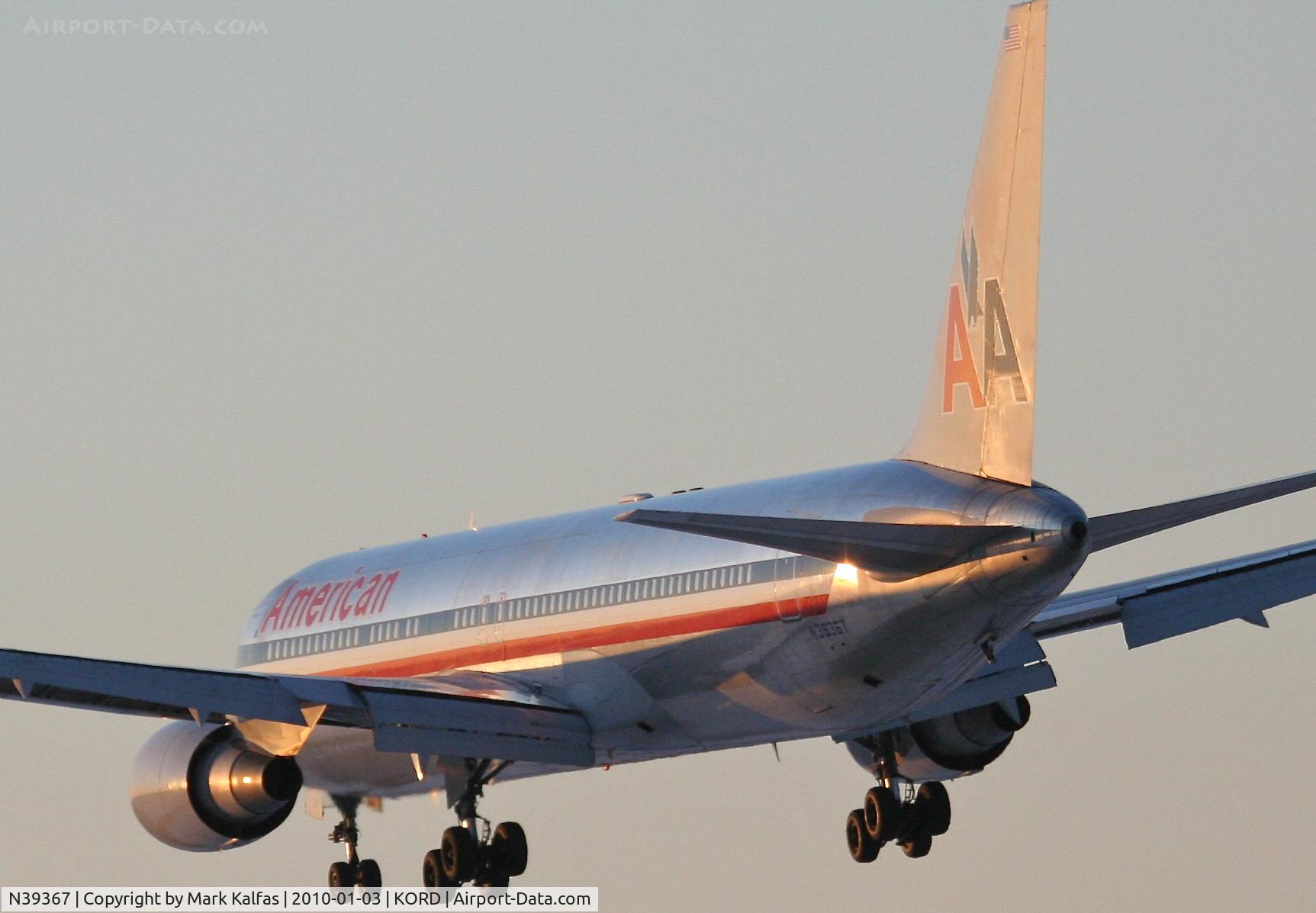 N39367, 1991 Boeing 767-323 C/N 25194, American Airlines Boeing 767-323, AAL83, arriving KORD RWY 28 from EDDF (Frankfurt).