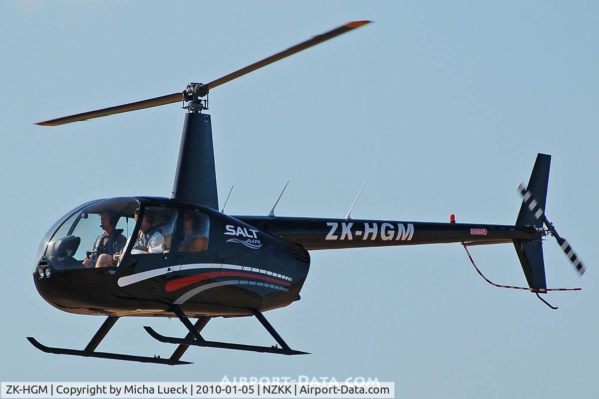 ZK-HGM, 2004 Robinson R44 II C/N 10401, At Kerikeri / Bay of Islands