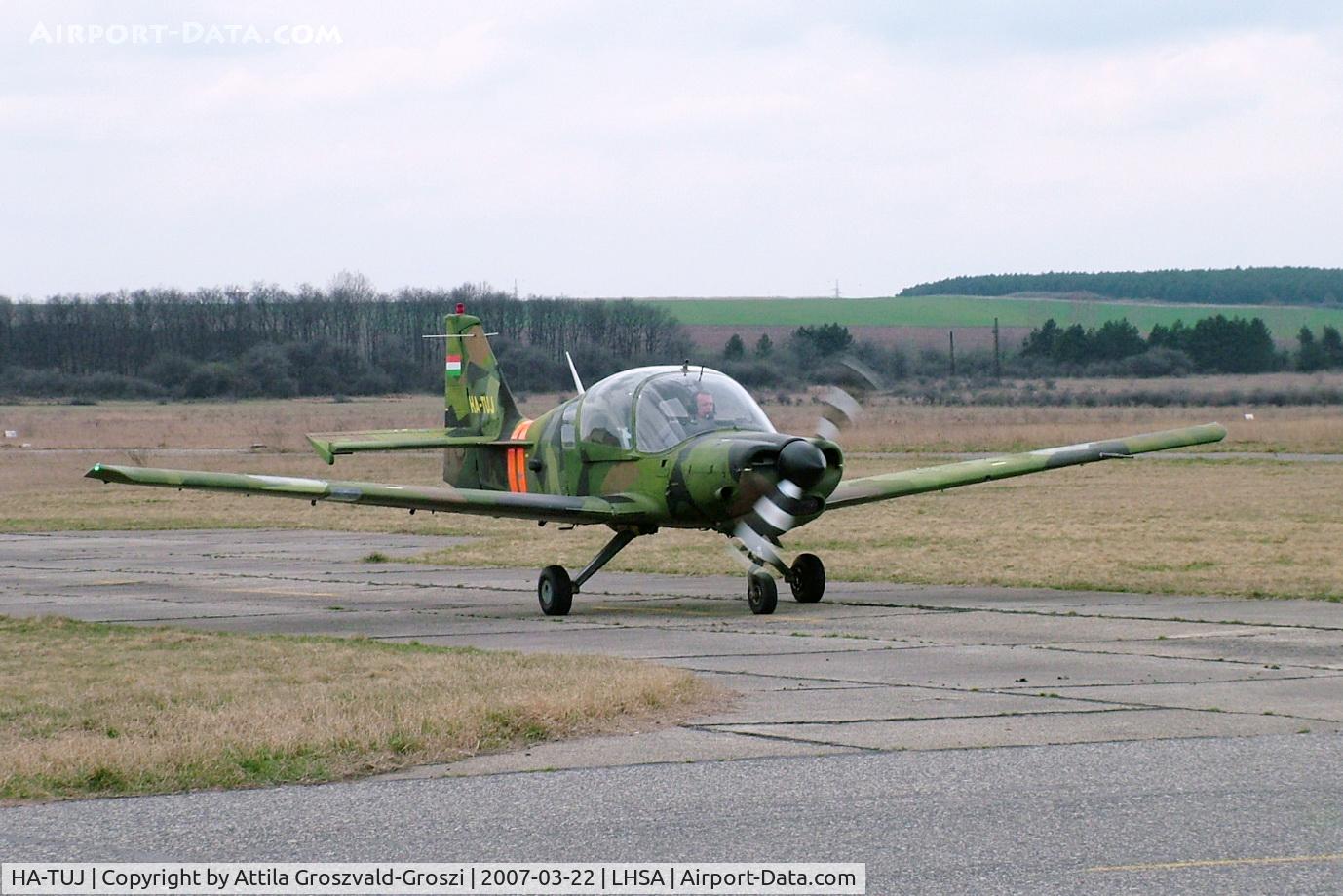 HA-TUJ, 1971 Scottish Aviation Sk.61D Bulldog C/N 104, Szentkirályszabadja Airport - Hungary - Visitor