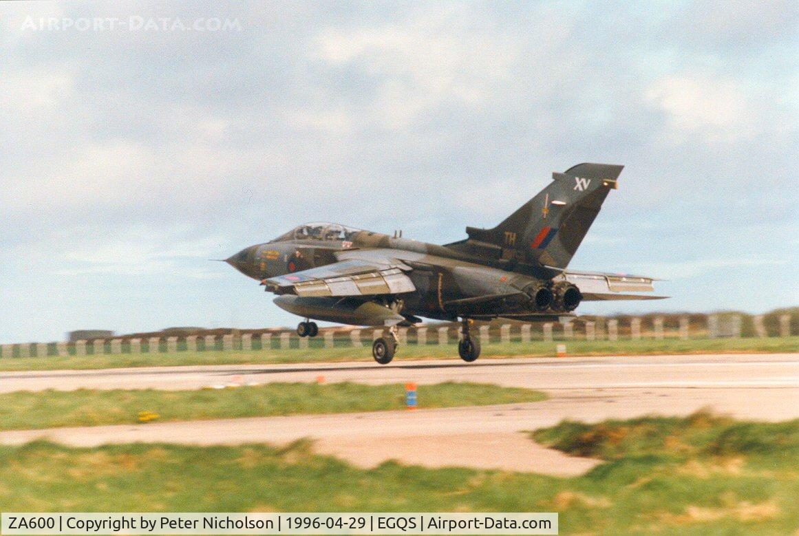 ZA600, 1982 Panavia Tornado GR.1 C/N 122/BS039/2123, Tornado GR.1 of 15[R] Squadron about to touch-down at Lossiemouth in April 1996.