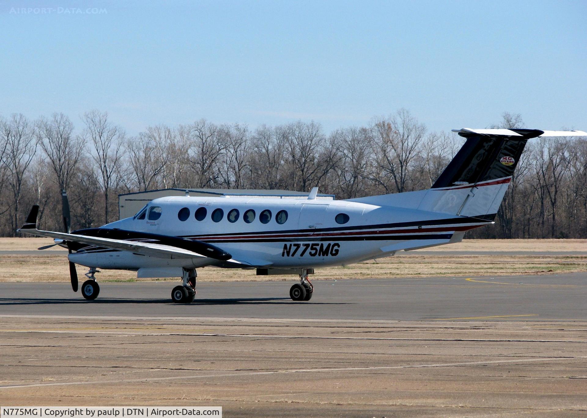 N775MG, 2007 Hawker Beechcraft 350 Super King Air (B300) C/N FL-553, At Downtown Shreveport.