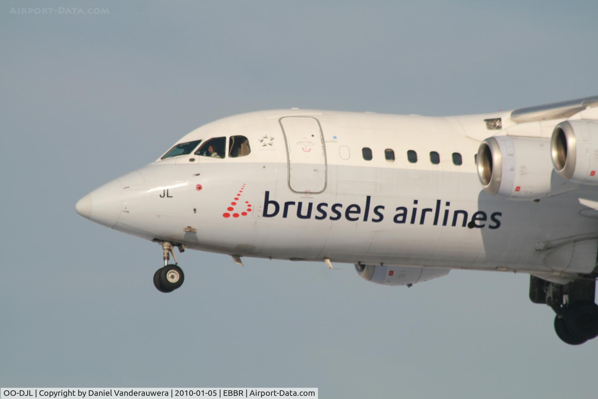 OO-DJL, 1995 British Aerospace Avro 146-RJ85 C/N E.2273, with Star Alliance