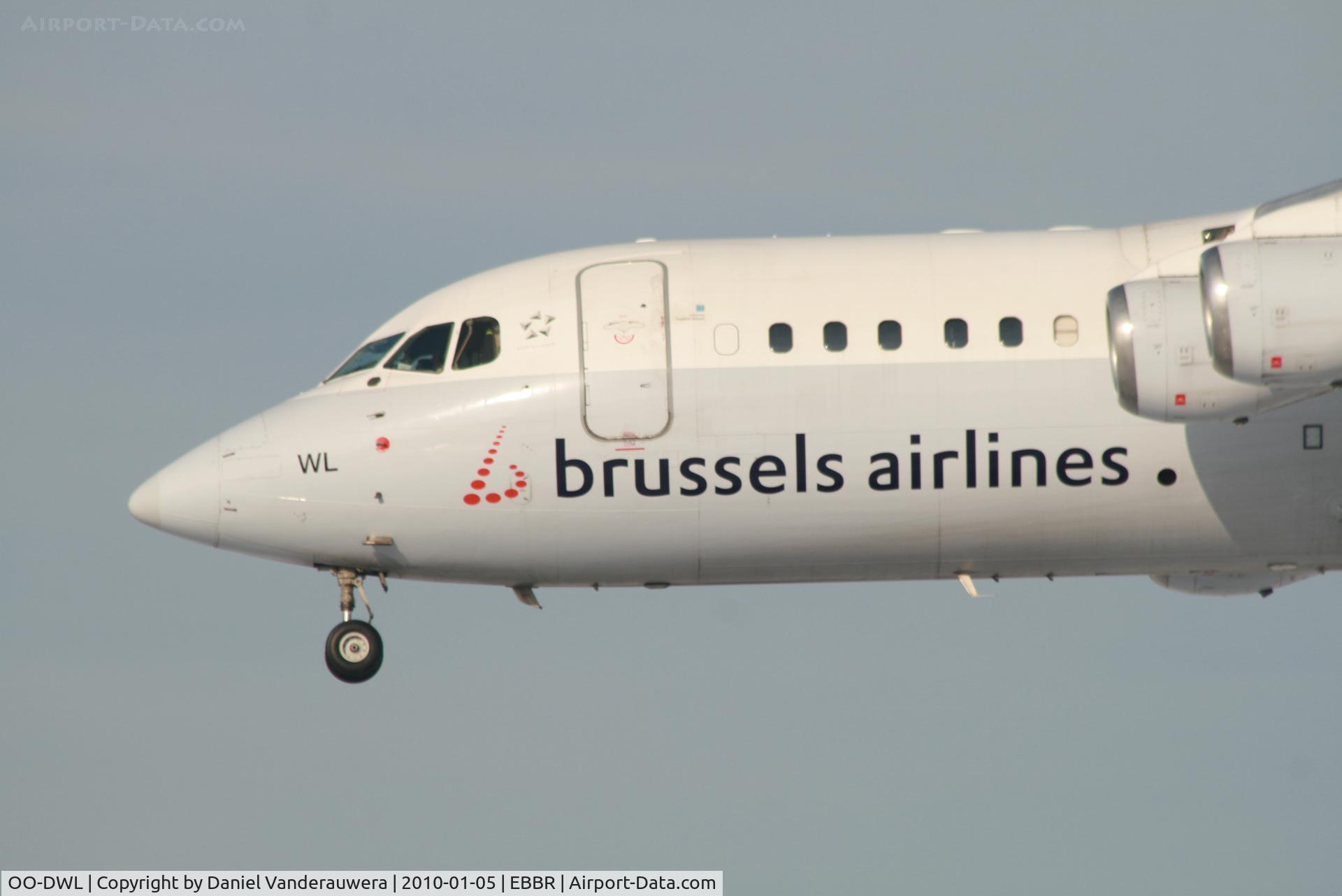 OO-DWL, 1999 British Aerospace Avro 146-RJ100 C/N E3361, with Star Alliance