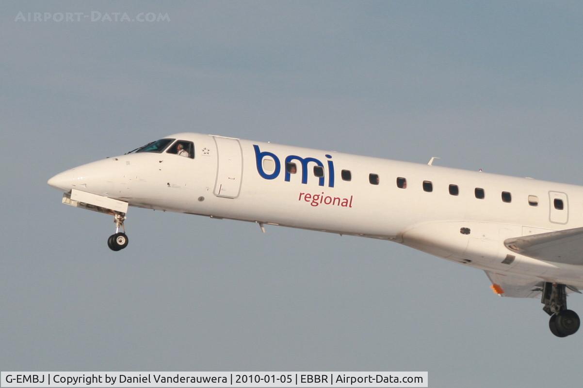 G-EMBJ, 1999 Embraer ERJ-145EU (EMB-145EU) C/N 145134, Arrival of flight BD149 to RWY 25L