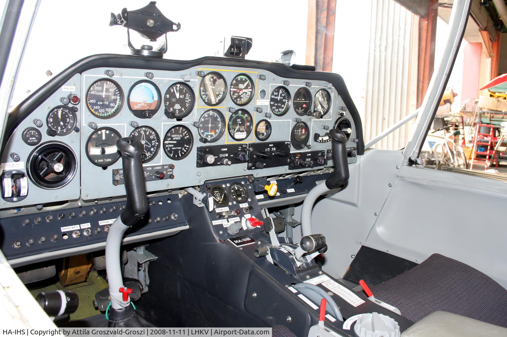 HA-IHS, 1972 Scottish Aviation Sk.61D Bulldog C/N 149, Hungary-Kaposújlak airport hangar - Cocpit
