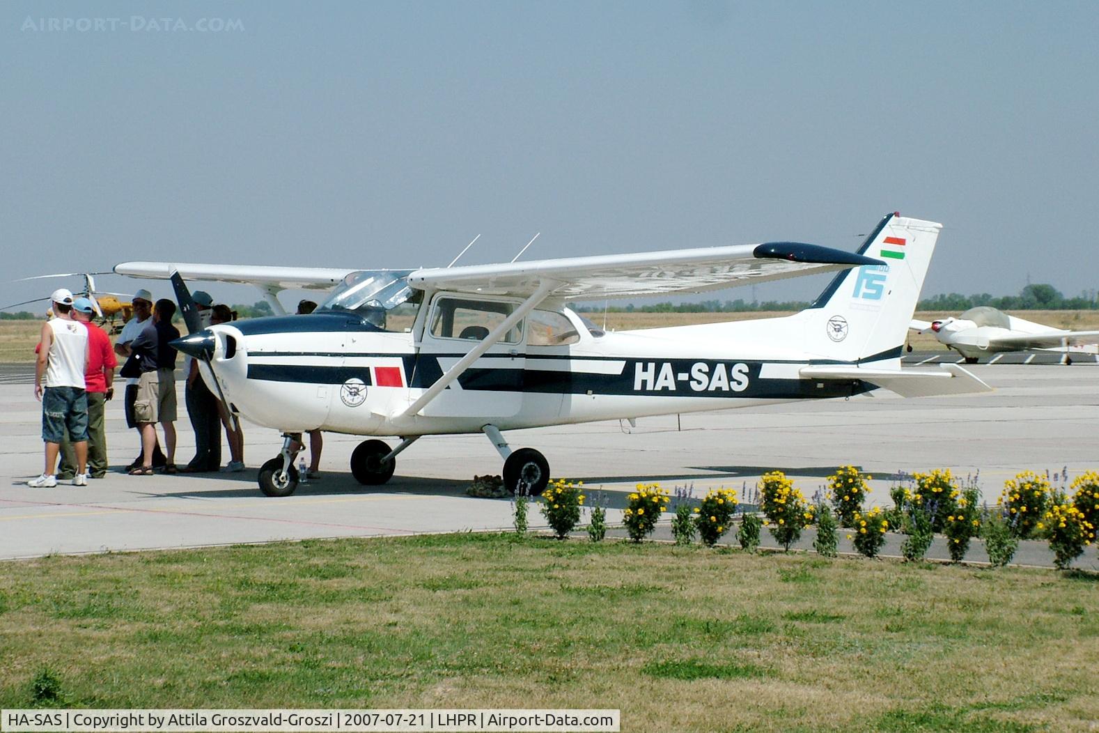 HA-SAS, 1978 Cessna 172N C/N 17270622, Pér Airport -Hungary