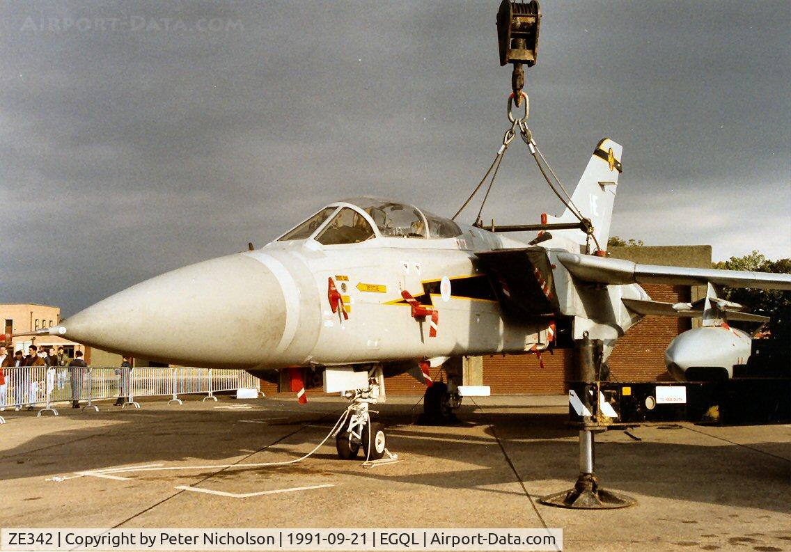 ZE342, 1987 Panavia Tornado F.3 C/N 647/AS044/3288, Tornado F.3 of 111 Squadron as displayed at the 1991 Leuchars Airshow.