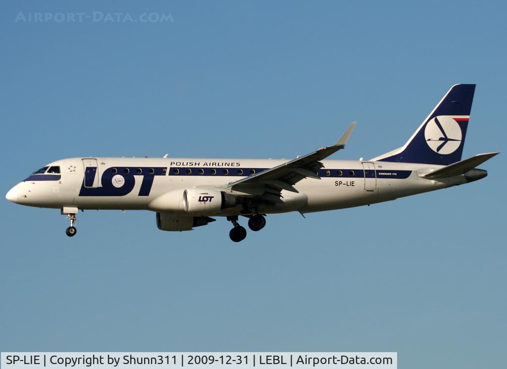 SP-LIE, 2006 Embraer 175LR (ERJ-170-200LR) C/N 17000153, Landing rwy 25R