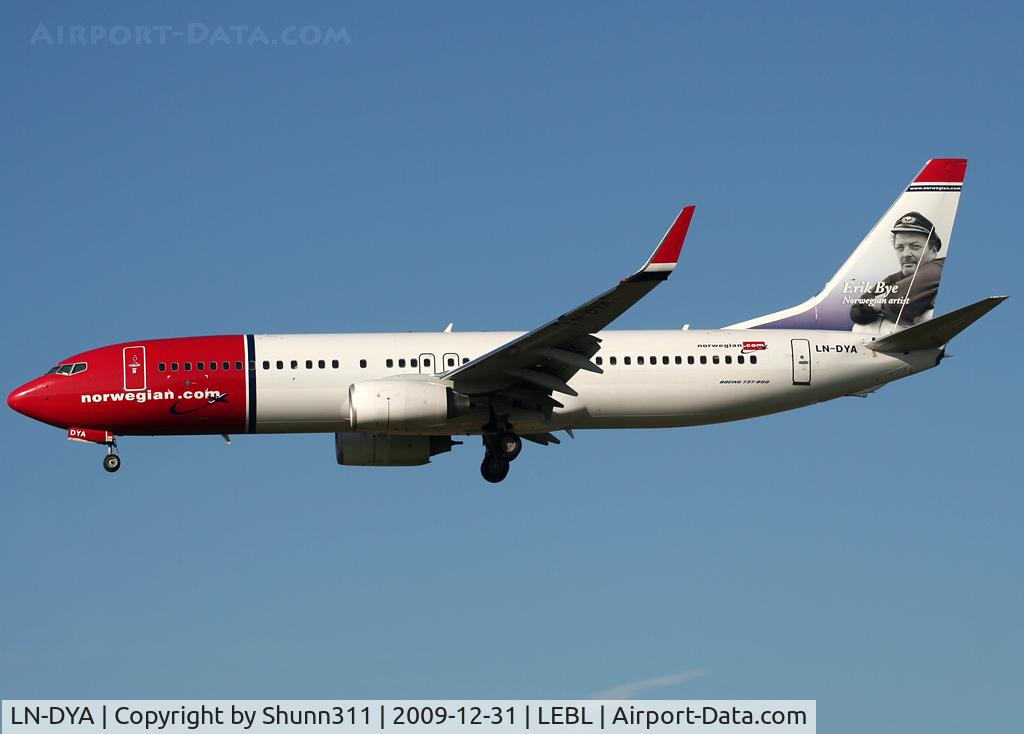 LN-DYA, 2009 Boeing 737-8JP C/N 39162, Landing rwy 25R with 'Erick Bye' logojet...