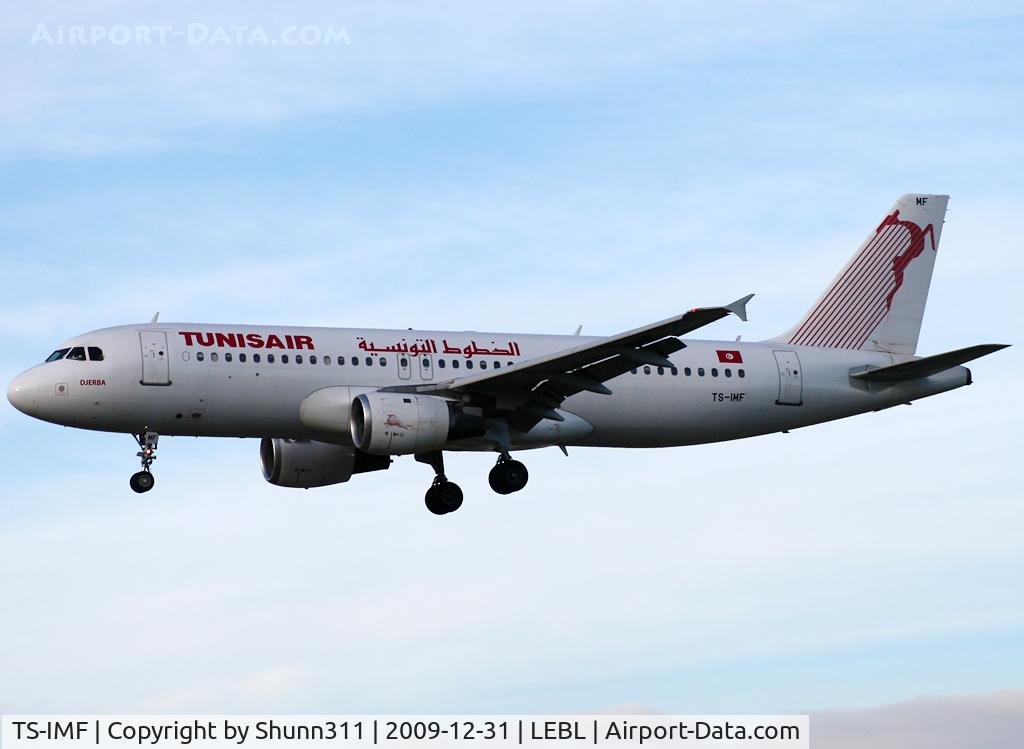 TS-IMF, 1992 Airbus A320-211 C/N 0370, Landing rwy 25R