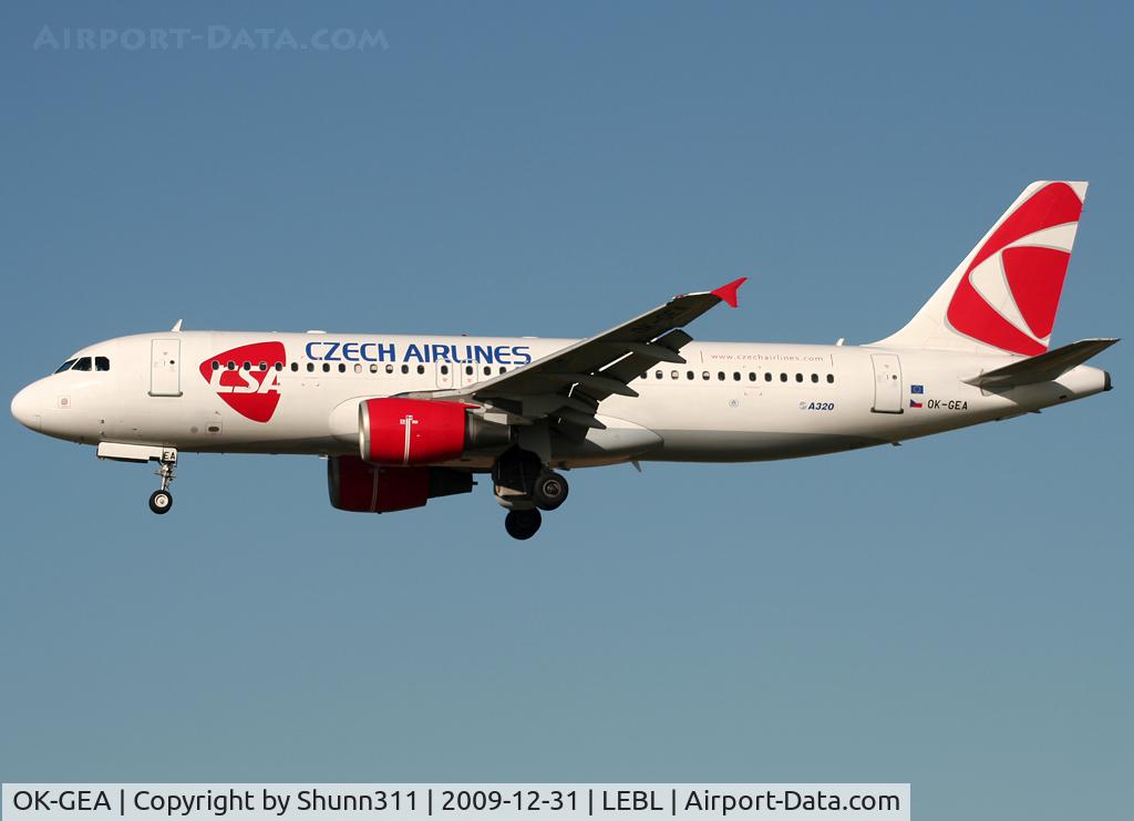 OK-GEA, 2001 Airbus A320-214 C/N 1439, Landing rwy 25R