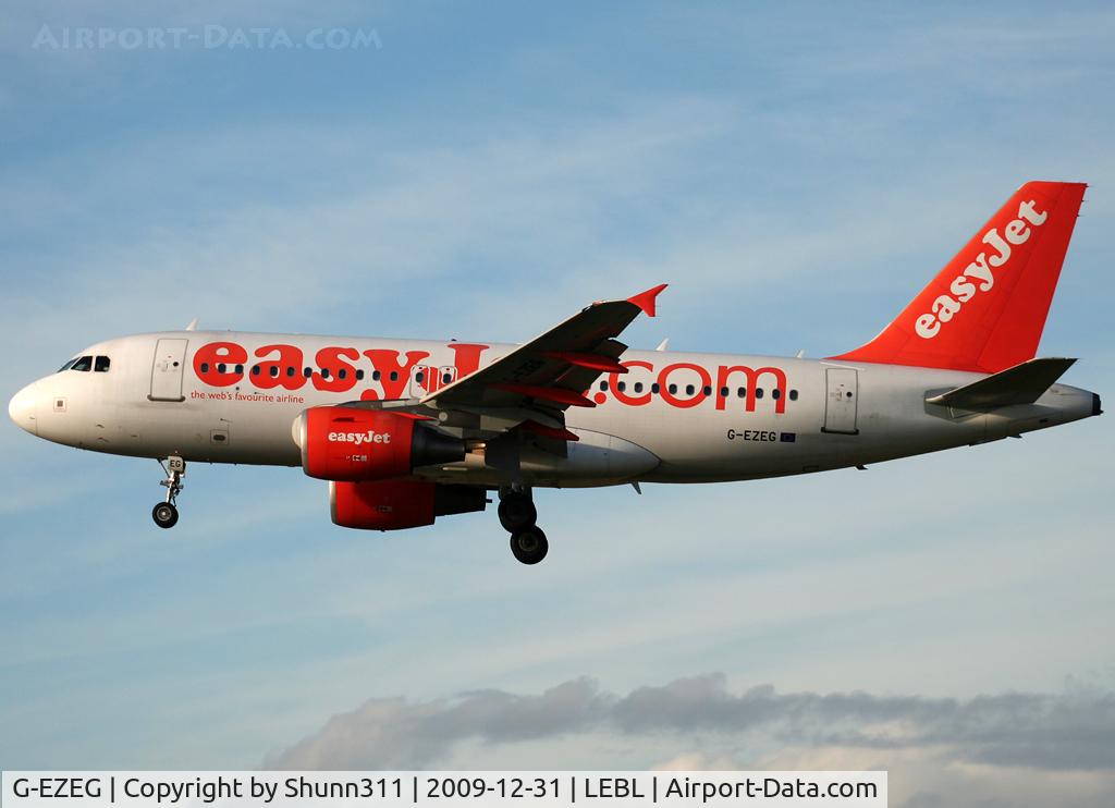 G-EZEG, 2004 Airbus A319-111 C/N 2181, Landing rwy 25R