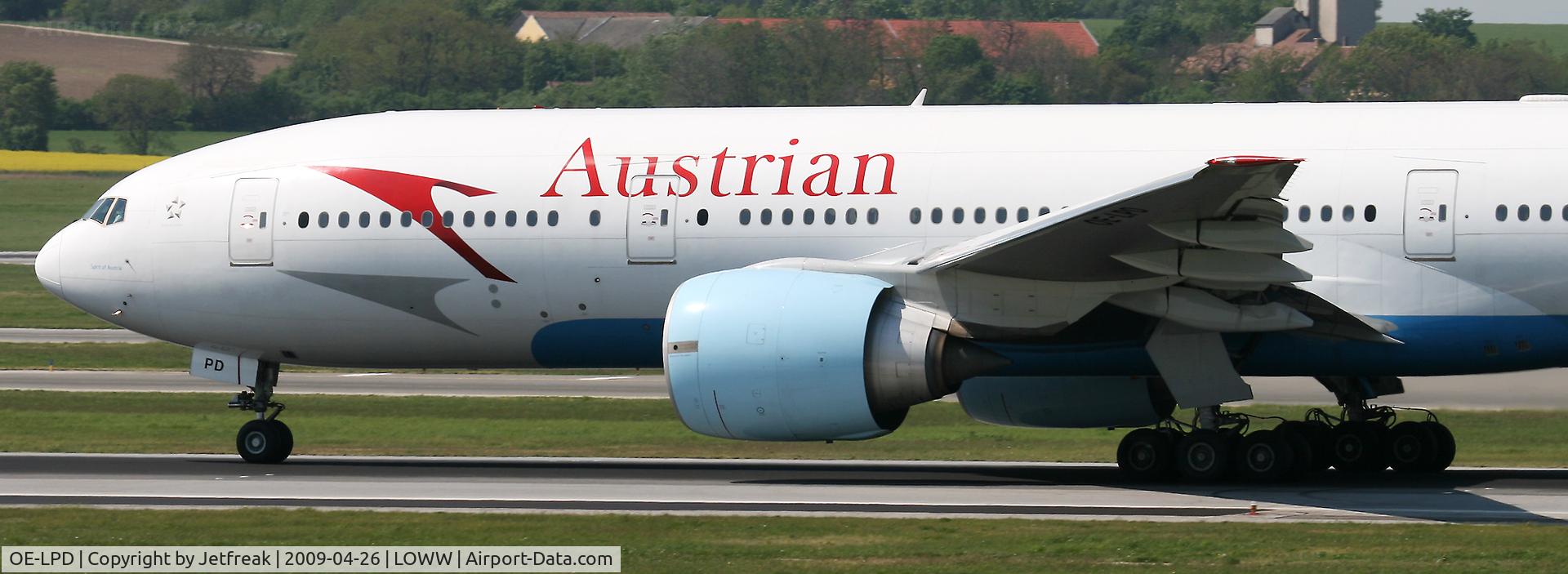 OE-LPD, 2006 Boeing 777-2Z9/ER C/N 35960, Austrian Boeing 777-2B8/ER, c/n: 3590/607 panorama