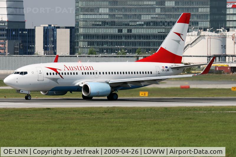 OE-LNN, 2000 Boeing 737-7Z9 C/N 30418, Austrian THE BOEING COMPANY 737-7Z9, c/n: 30418 beacon