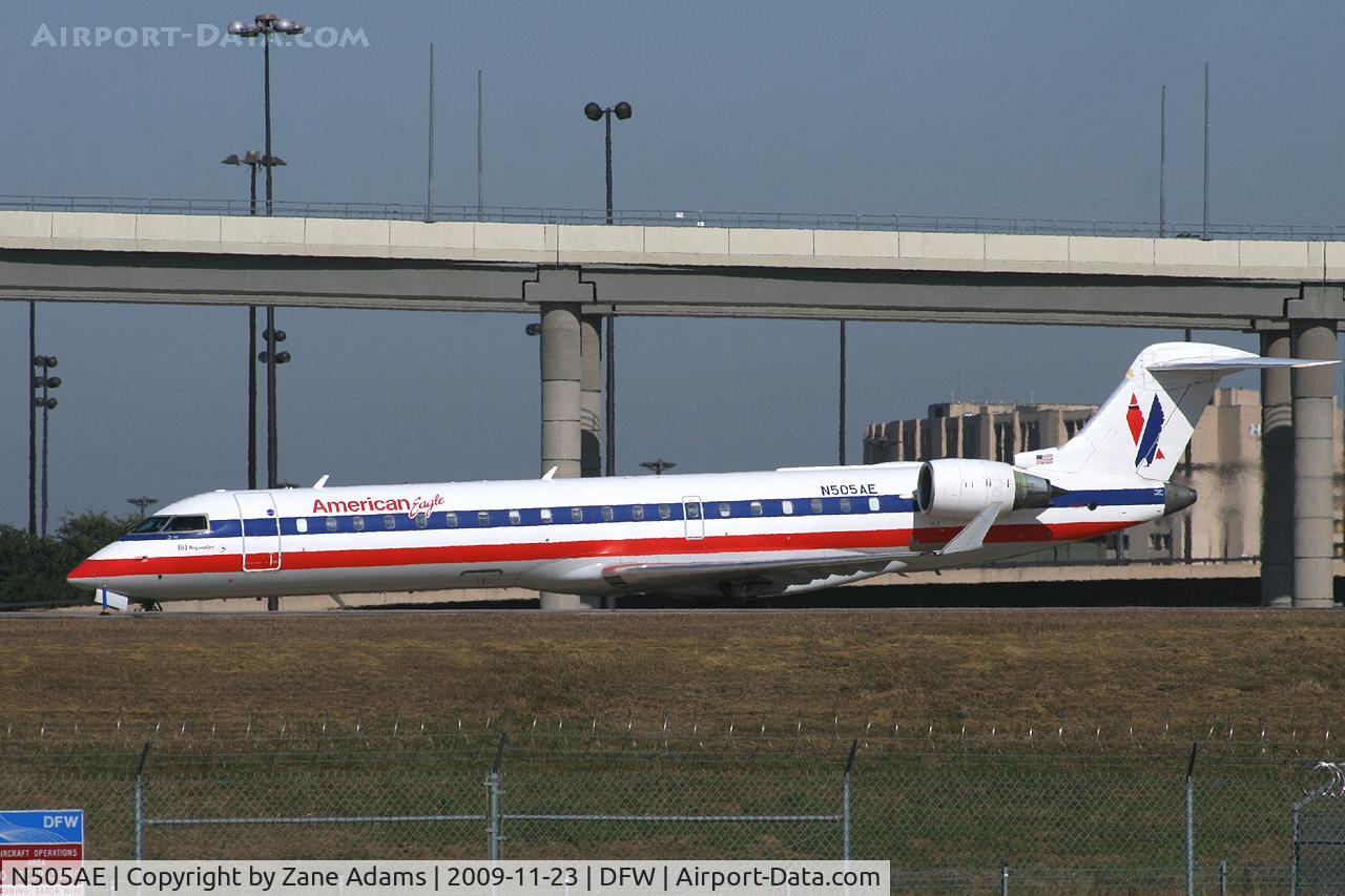 N505AE, 2002 Bombardier CRJ-701 (CL-600-2C10) Regional Jet C/N 10053, American Eagle at DFW