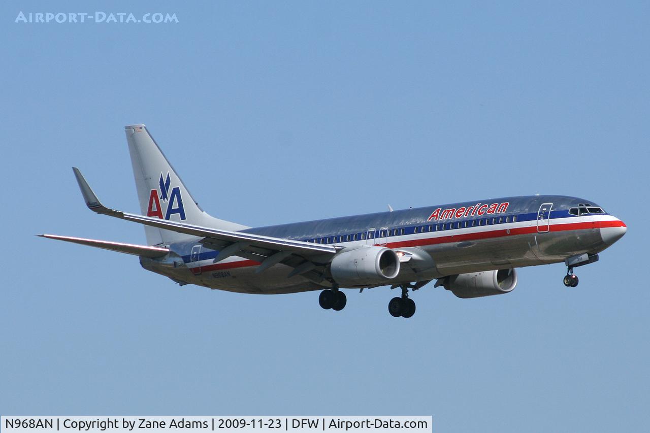 N968AN, 2001 Boeing 737-823 C/N 30095, American Airlines at DFW