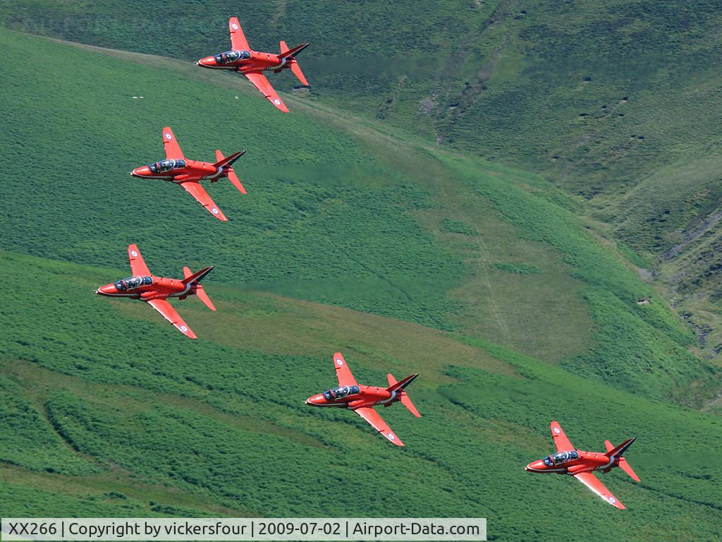 XX266, 1979 Hawker Siddeley Hawk T.1A C/N 102/312102, Royal Air Force 'Red Arrows' transitting the M6 Pass, Cumbria.