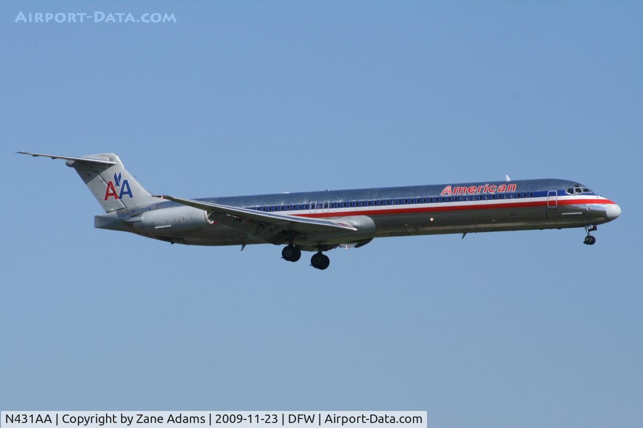 N431AA, 1986 McDonnell Douglas MD-82 (DC-9-82) C/N 49343, American Airlines at DFW