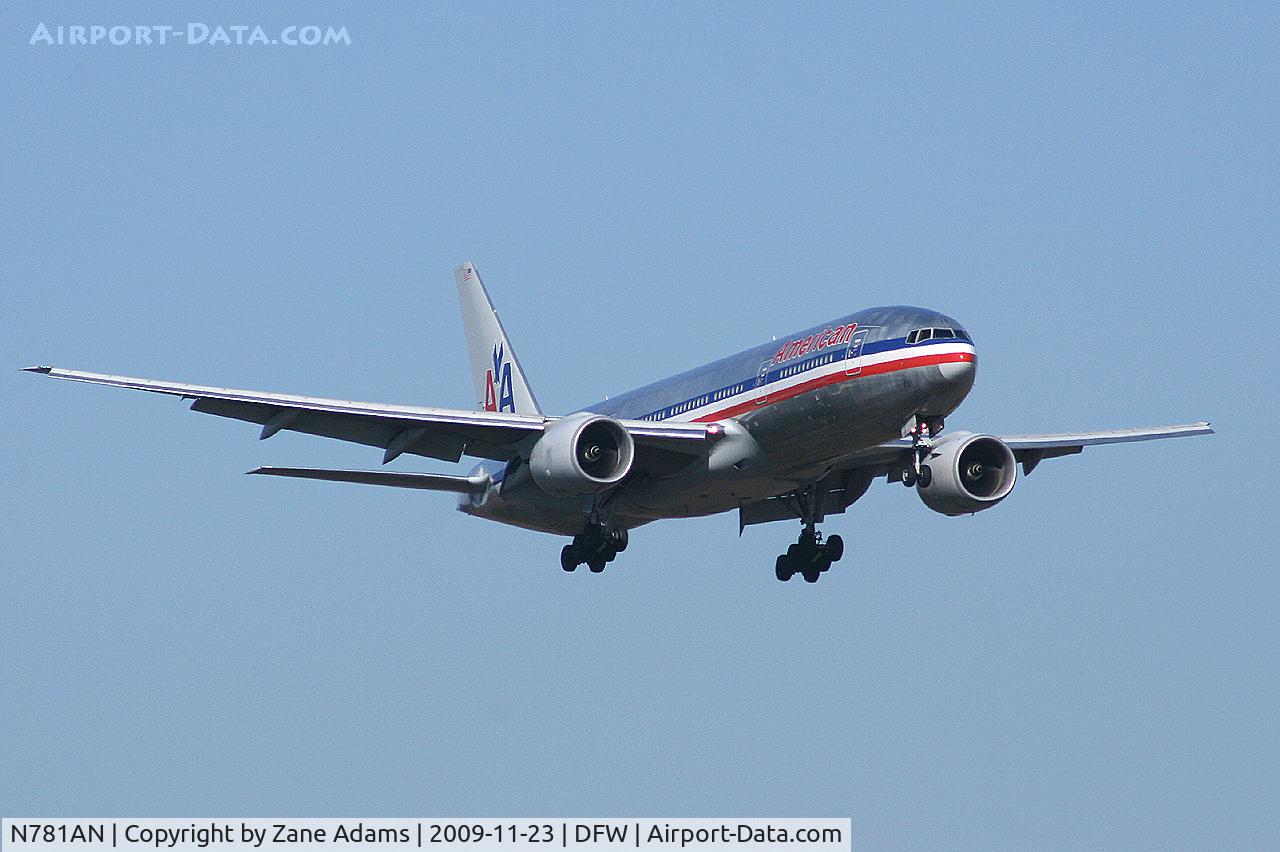 N781AN, 2000 Boeing 777-223 C/N 29586, American Airlines at DFW