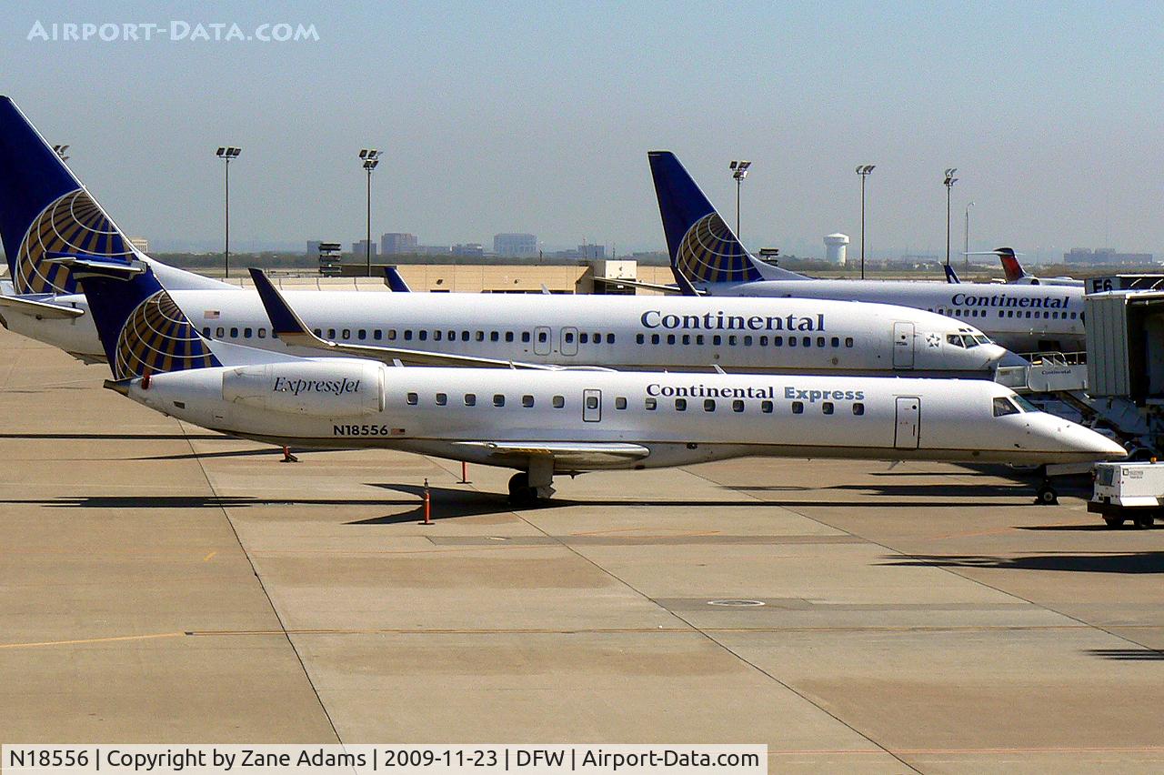 N18556, 2002 Embraer ERJ-145LR (EMB-145LR) C/N 145595, Continental Express at DFW