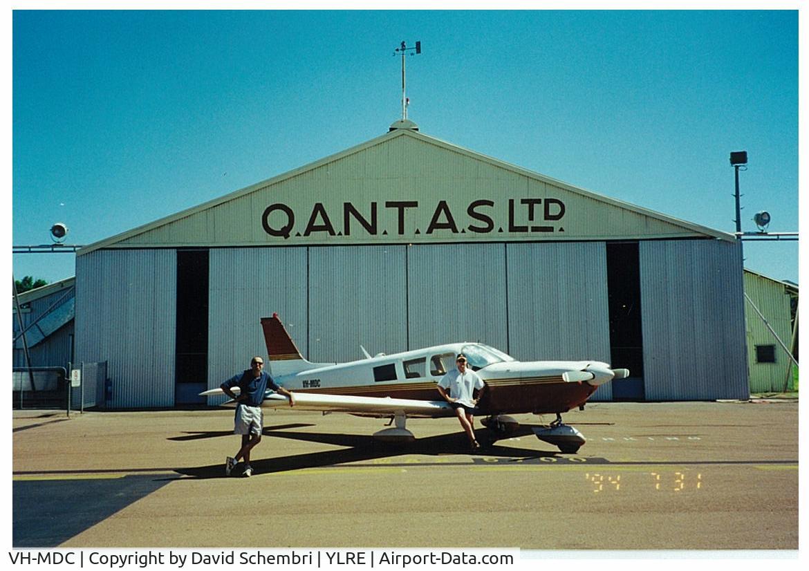 VH-MDC, 1965 Piper PA-32-260 Cherokee Six C/N 32-233, MDC at Longreach circa early 2001
