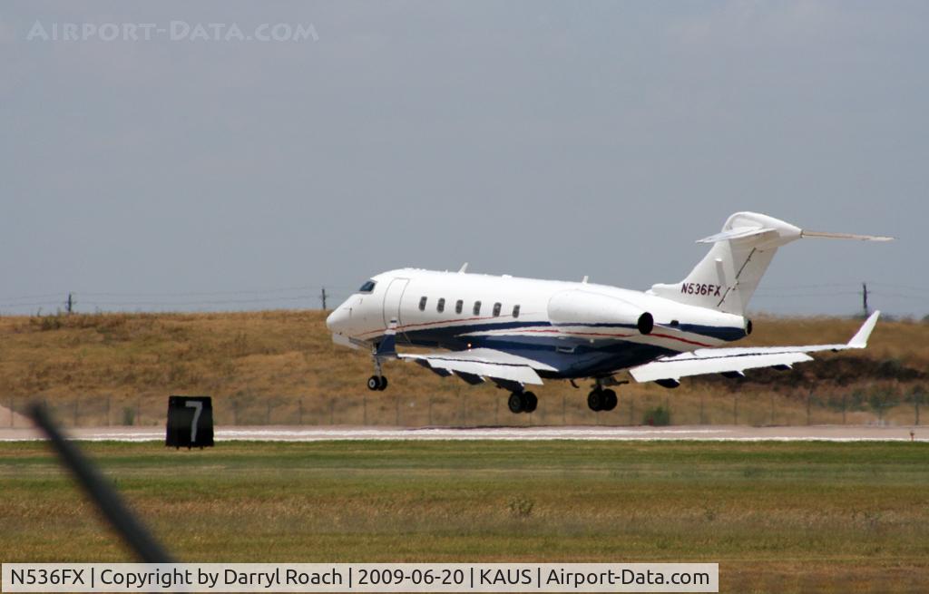 N536FX, 2007 Bombardier Challenger 300 (BD-100-1A10) C/N 20171, BJ touches down on 17L.