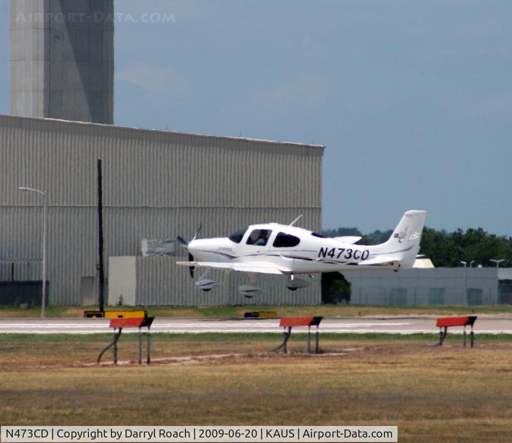 N473CD, 2005 Cirrus SR22 C/N 1564, SR22 rolls on 17L.