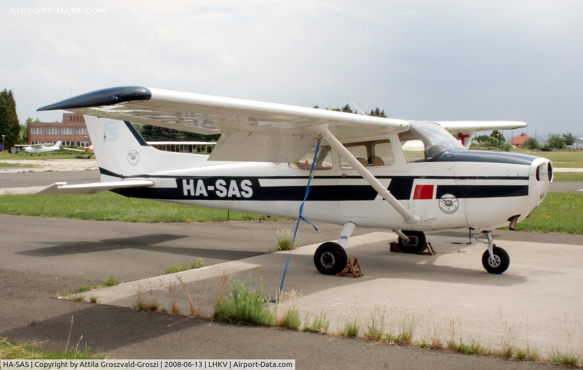 HA-SAS, 1978 Cessna 172N C/N 17270622, Hungary-Kaposújlak airport.