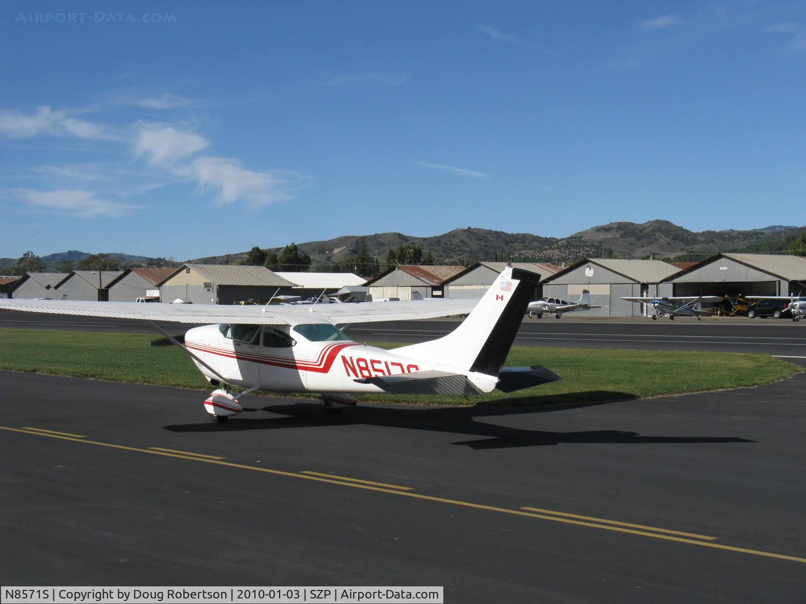 N8571S, 1965 Cessna 182H Skylane C/N 18256671, 1965 Cessna 182H SKYLANE, Continental O-470 230 Hp, taxi