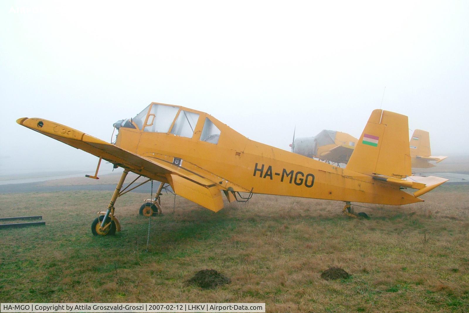 HA-MGO, 1970 Let Z-37A-2 Cmelak Parka C/N 10-12, Hungary-Kaposújlak airport.