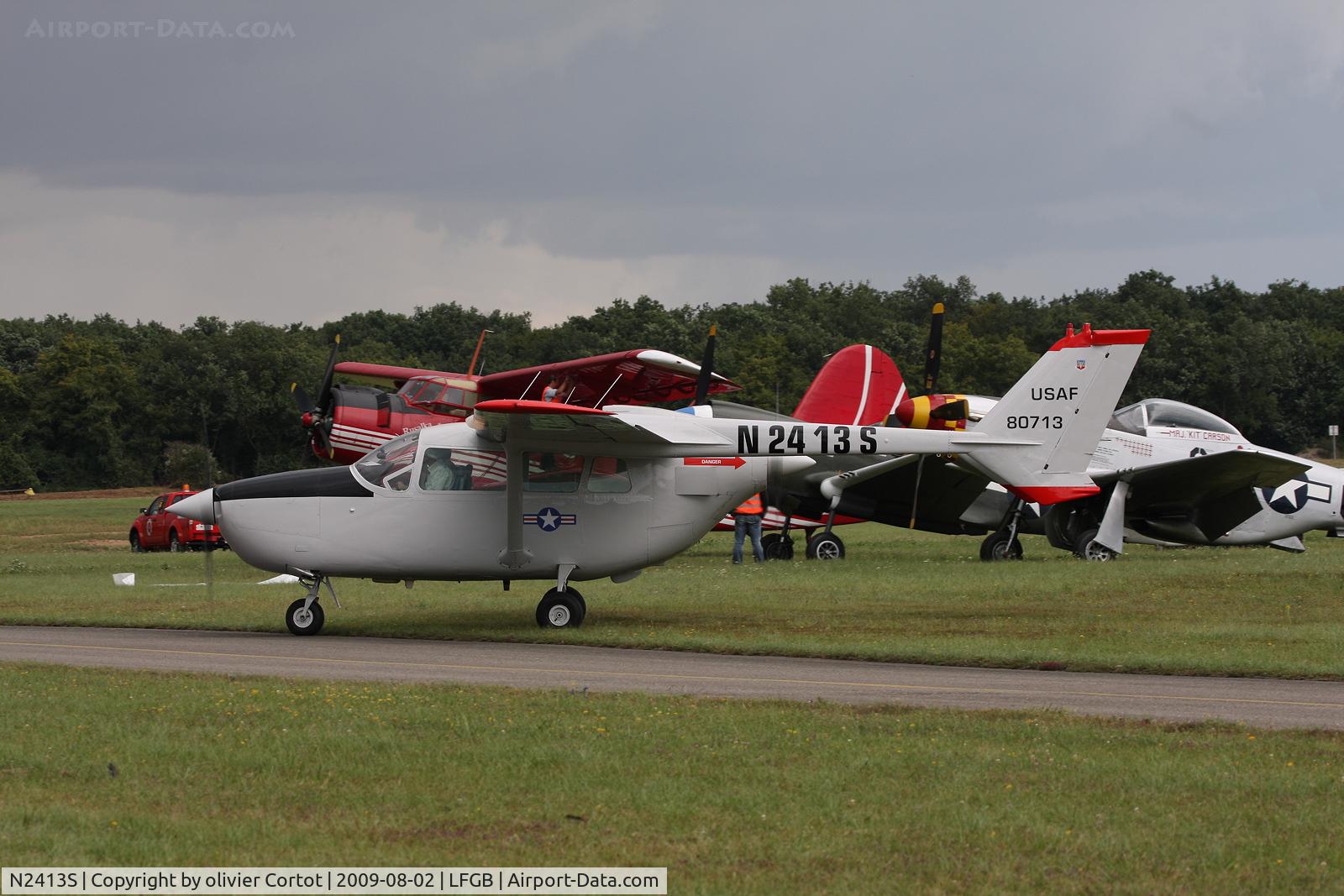 N2413S, 1967 Cessna 337B Super Skymaster C/N 337-0713, leaving the airfield before the storm !
