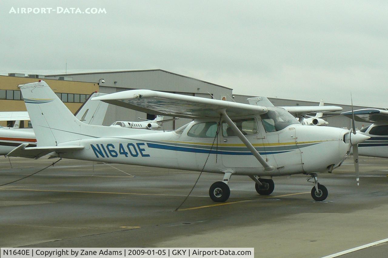 N1640E, 1978 Cessna 172N C/N 17271078, At Arlington Municipal