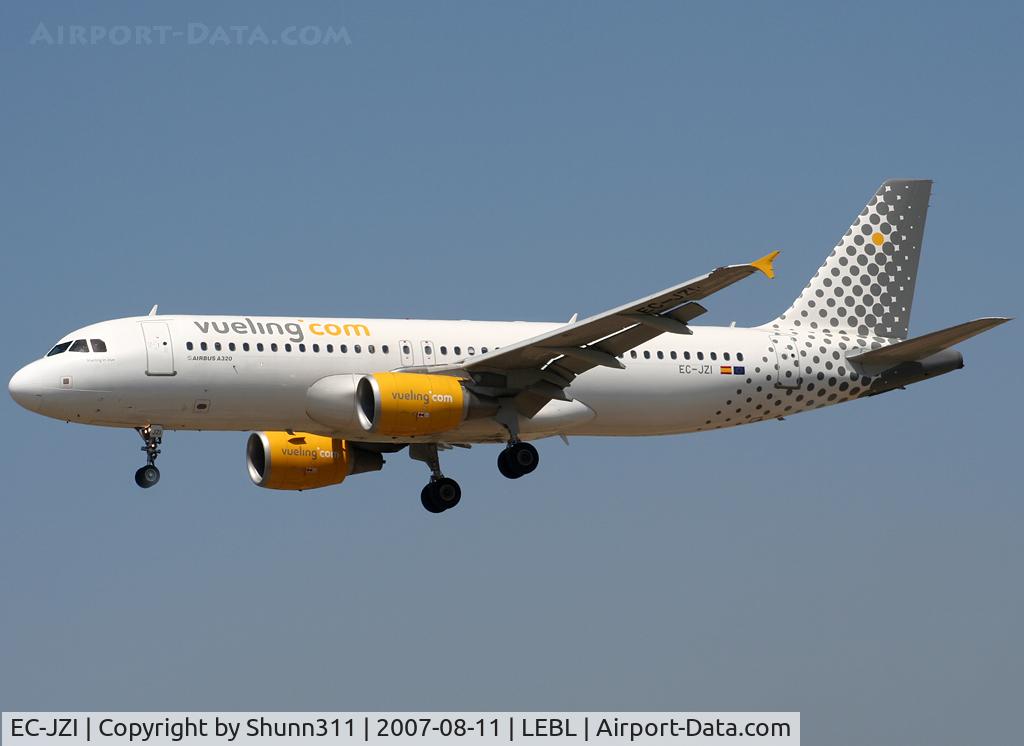 EC-JZI, 2006 Airbus A320-214 C/N 2988, Landing rwy 25R
