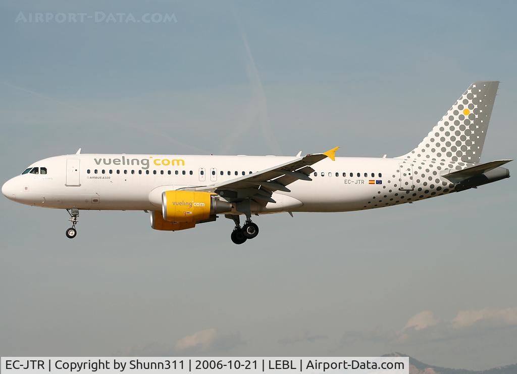 EC-JTR, 2006 Airbus A320-214 C/N 2798, Landing rwy 25R