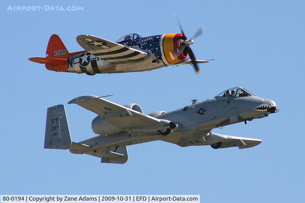 80-0194, 1980 Fairchild Republic A-10C Thunderbolt II C/N A10-0544, Heritage Flight with N4747P at the 2009 Wings Over Houston Airshow
