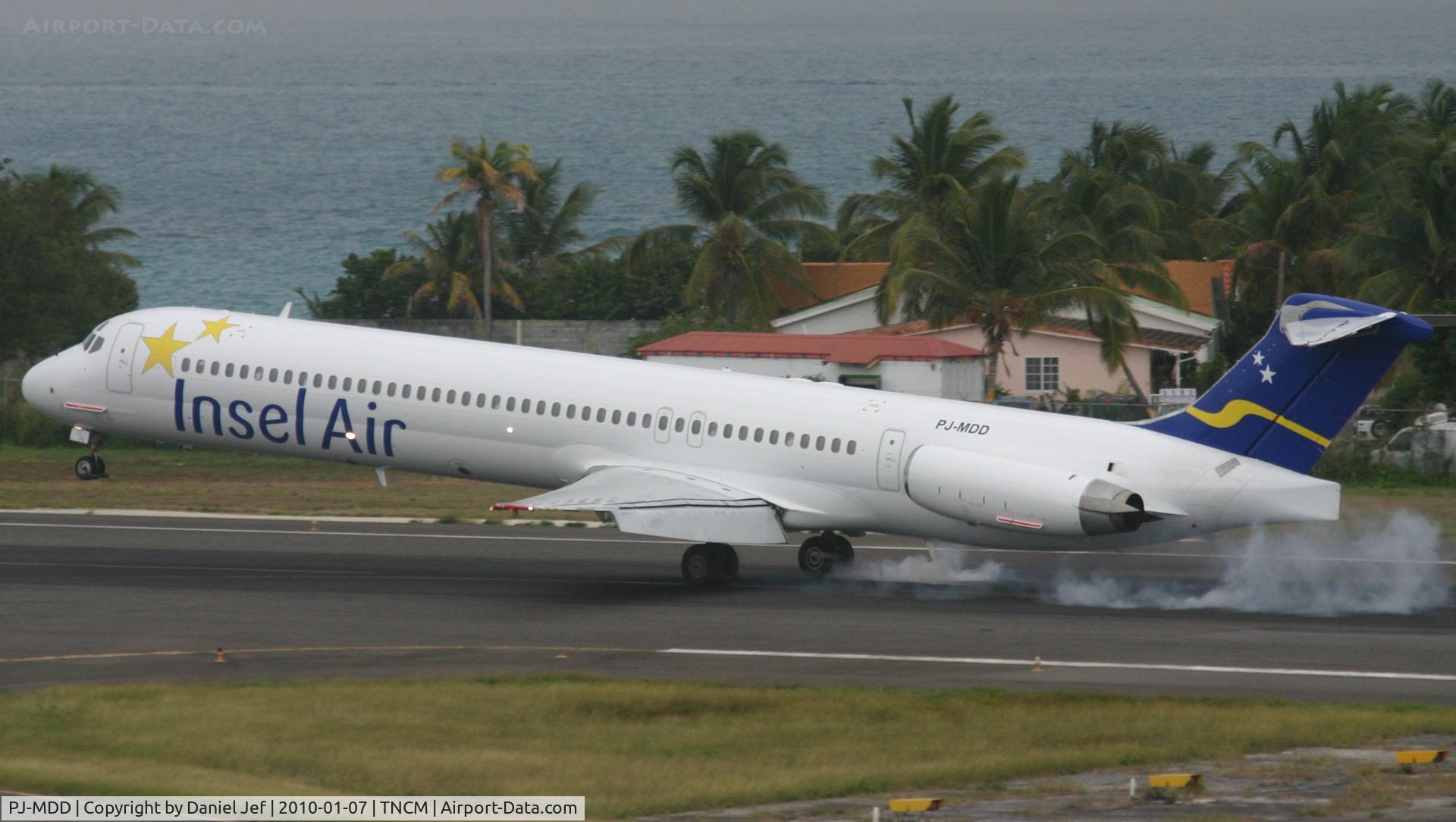PJ-MDD, 1990 McDonnell Douglas MD-82 (DC-9-82) C/N 49972, PJ-MDD landing at tncm